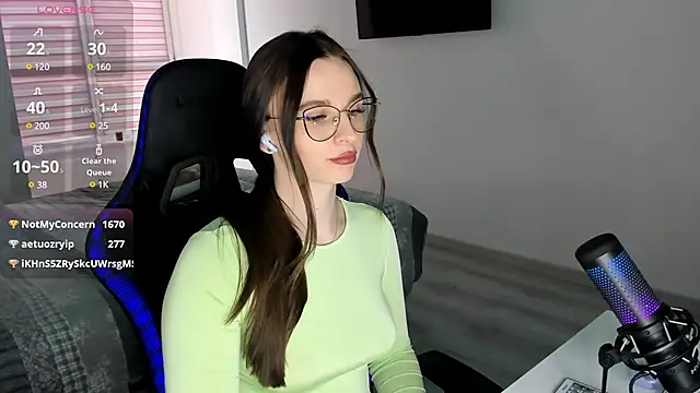 MCfly 11 online show from March 9, 12:09 pm