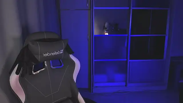 Christy Calypso online show from December 16, 4:01 pm