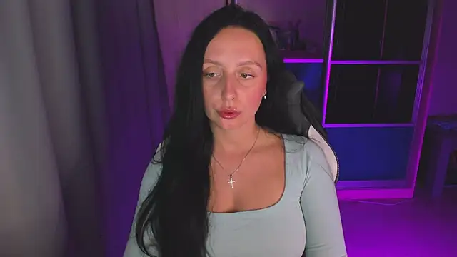 Snapshot of Christy_Calypso chatting on July 2, 3:29 pm Christy Calypso online show from July 2, 3:29 pm
