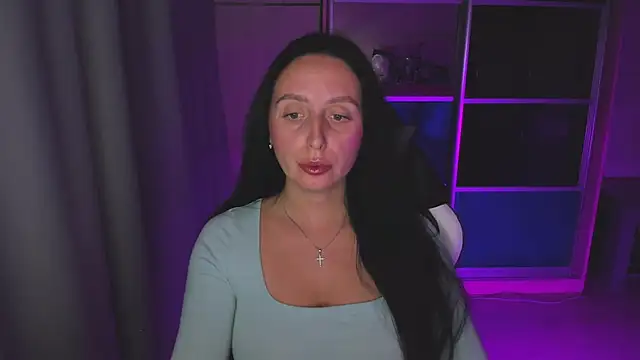 Snapshot of Christy_Calypso chatting on July 7, 3:49 pm Christy Calypso online show from July 7, 3:49 pm