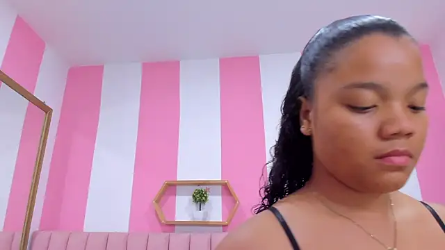 ISABELLA 020 online show from February 28, 12:20 pm