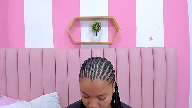 ISABELLA 020 online show from March 14, 11:34 am