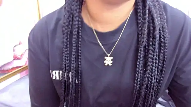 ISABELLA 020 online show from March 19, 11:39 am