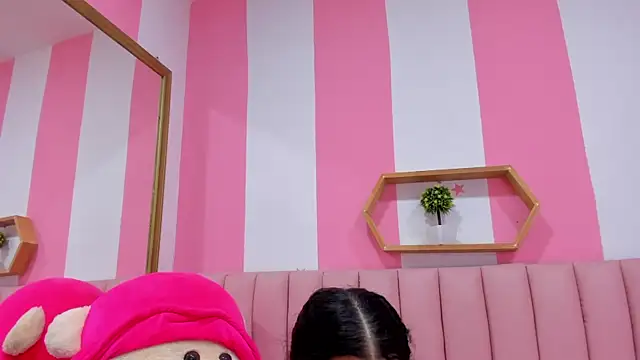 ISABELLA 020 online show from October 22, 1:11 pm