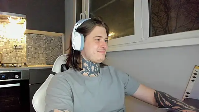  torfin  online show from December 5, 8:44 pm