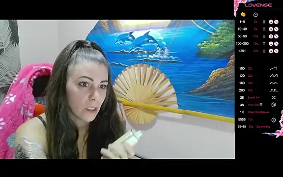 Snapshot of Catbaby32 chatting on November 8, 9:57 pm Catbaby32 online show from November 8, 9:57 pm