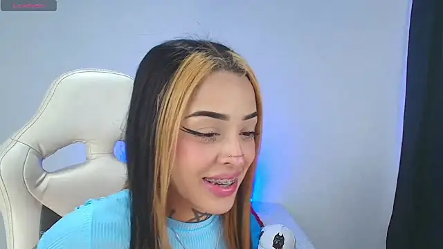 anubis lion online show from April 4, 8:39 pm