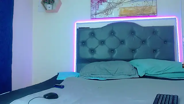 Snapshot of Kim_clark1 chatting on September 11, 3:12 pm Kim clark1 online show from September 11, 3:12 pm