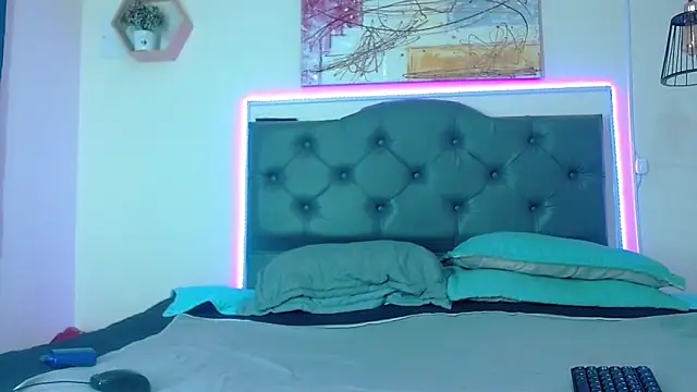 Snapshot of Kim_clark1 chatting on September 12, 2:50 pm Kim clark1 online show from September 12, 2:50 pm