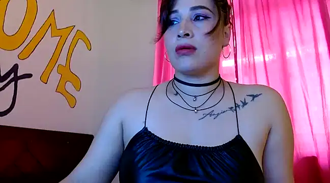 Snapshot of nathy_28latex chatting on December 14, 7:03 pm nathy 28latex online show from December 14, 7:03 pm