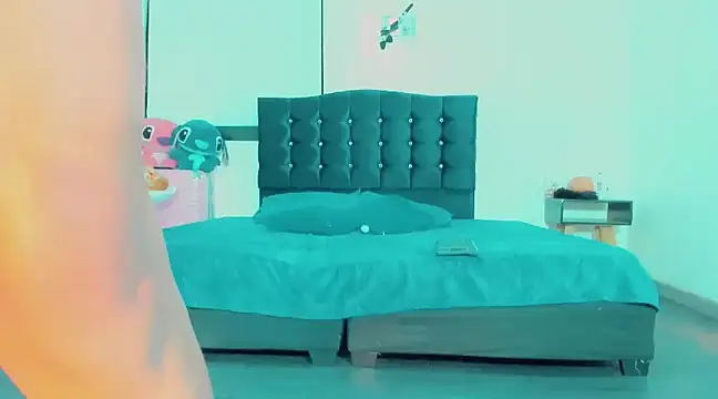  Riannagarcia  online show from March 7, 1:42 am