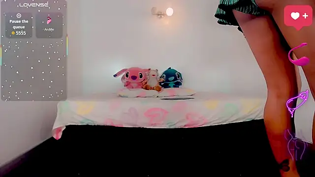  Riannagarcia  online show from March 3, 7:31 pm