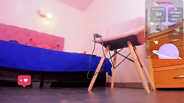  Riannagarcia  online show from April 15, 5:42 pm