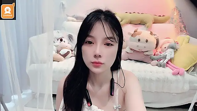 AKiKi711 online show from September 9, 4:01 am