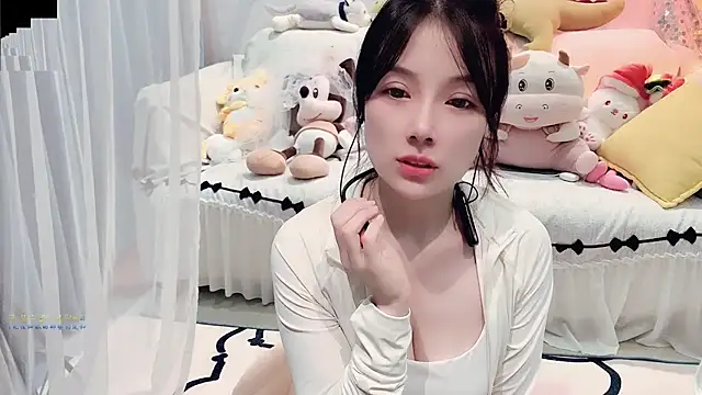 AKiKi711 online show from September 20, 4:52 pm