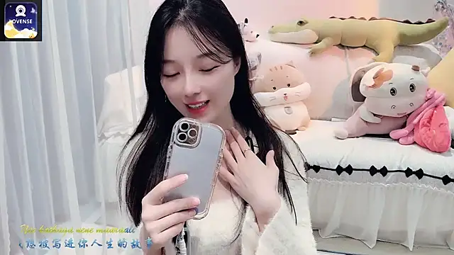 AKiKi711 online show from October 15, 4:40 pm