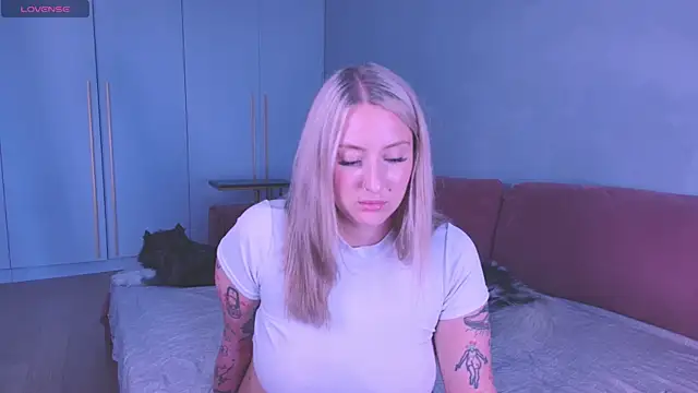 Snapshot of Oh_mylissa chatting on June 14, 2:24 am Oh mylissa online show from June 14, 2:24 am