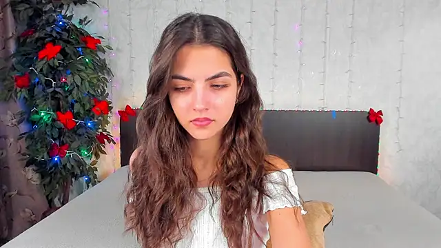 Milana Crystal  online show from January 27, 8:18 am