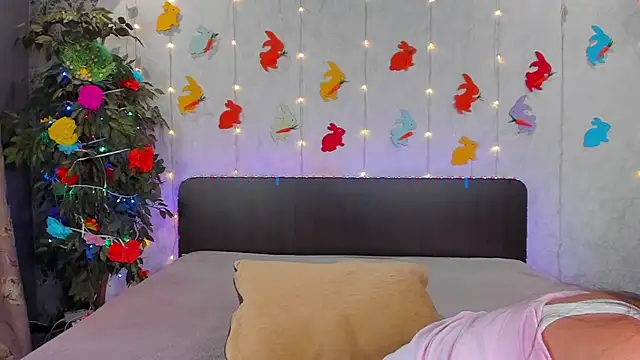 Milana Crystal  online show from April 11, 7:13 am