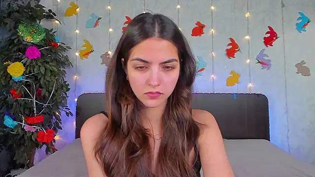 Milana Crystal  online show from April 24, 7:00 am