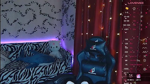 Sidney blush online show from January 19, 12:50 pm