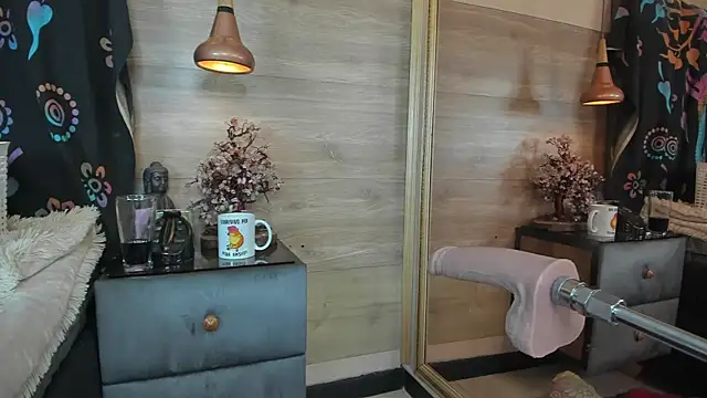 Snapshot of Cori_Paige chatting on September 27, 4:17 am Cori Paige online show from September 27, 4:17 am