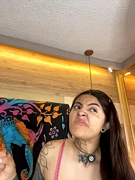 Snapshot of Cori_Paige chatting on October 15, 3:39 am Cori Paige online show from October 15, 3:39 am