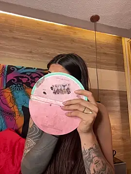 Snapshot of Cori_Paige chatting on November 28, 4:04 am Cori Paige online show from November 28, 4:04 am