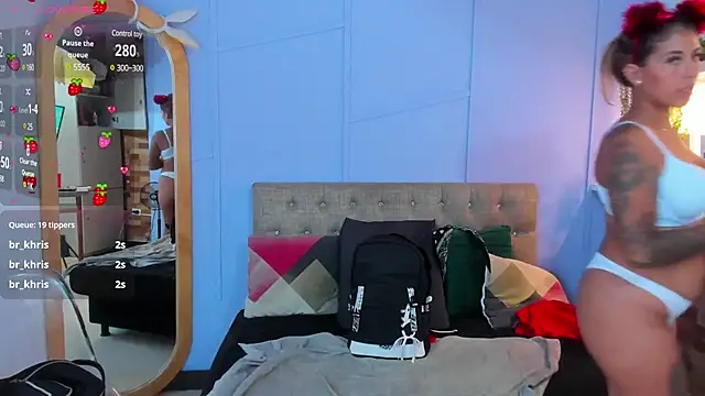 Snapshot of Georgina-coule chatting on January 23, 6:14 pm Georgina-coule online show from January 23, 6:14 pm