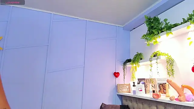 Snapshot of Georgina-coule chatting on March 12, 6:22 pm Georgina-coule online show from March 12, 6:22 pm