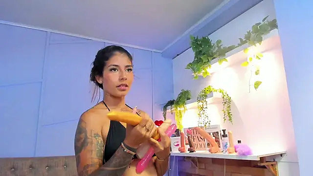 Snapshot of Georgina-coule chatting on March 21, 6:40 pm Georgina-coule online show from March 21, 6:40 pm