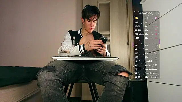 ChristianLevine  online show from January 7, 4:48 am