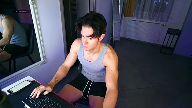 ChristianLevine  online show from April 19, 5:45 pm