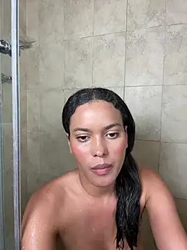 Snapshot of LiaObrien chatting on March 15, 11:50 pm LiaObrien online show from March 15, 11:50 pm