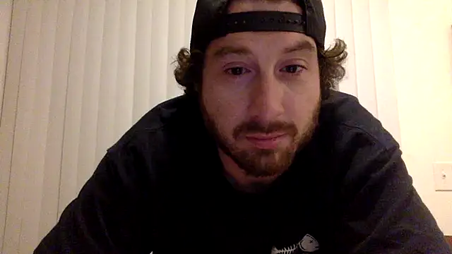 Snapshot of sirchubster chatting on February 21, 5:35 am sirchubster online show from February 21, 5:35 am