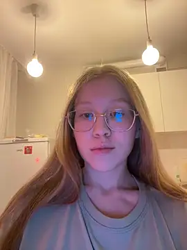 Snapshot of Eva_Weyne chatting on January 5, 6:45 pm Eva Weyne online show from January 5, 6:45 pm