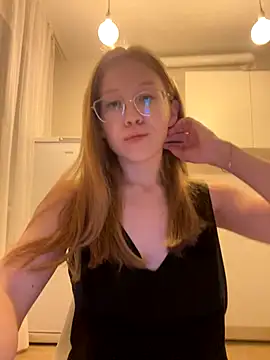 Snapshot of Eva_Weyne chatting on September 12, 7:03 pm Eva Weyne online show from September 12, 7:03 pm