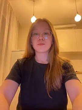 Snapshot of Eva_Weyne chatting on September 20, 6:31 pm Eva Weyne online show from September 20, 6:31 pm