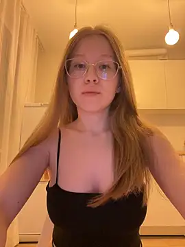 Snapshot of Eva_Weyne chatting on October 7, 8:06 pm Eva Weyne online show from October 7, 8:06 pm