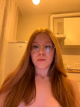 Snapshot of Eva_Weyne chatting on October 8, 7:22 pm Eva Weyne online show from October 8, 7:22 pm