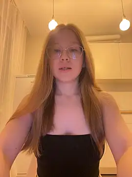 Snapshot of Eva_Weyne chatting on October 16, 7:04 pm Eva Weyne online show from October 16, 7:04 pm