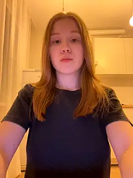 Snapshot of Eva_Weyne chatting on December 13, 9:42 pm Eva Weyne online show from December 13, 9:42 pm