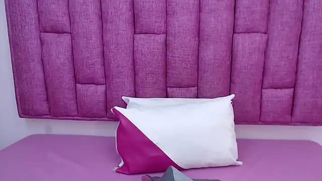 LindaKardi online show from March 10, 12:21 pm