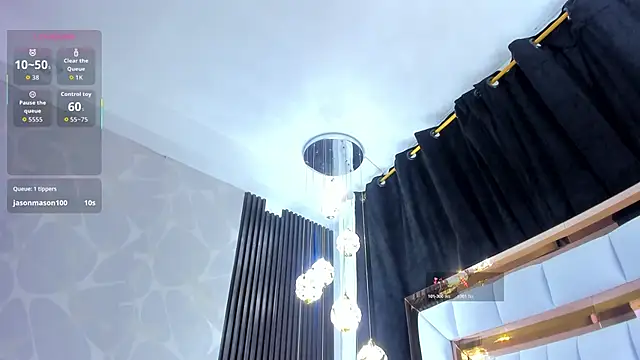 Snapshot of SarayRoyse chatting on November 18, 7:40 pm SarayRoyse online show from November 18, 7:40 pm