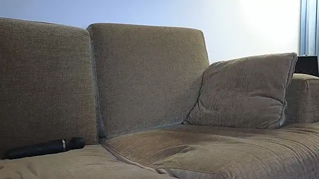 Snapshot of Mr-and-Mrs-Smith chatting on October 19, 2:07 pm Mr-and-Mrs-Smith online show from October 19, 2:07 pm