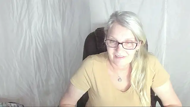 irinamaux online show from March 5, 12:22 pm