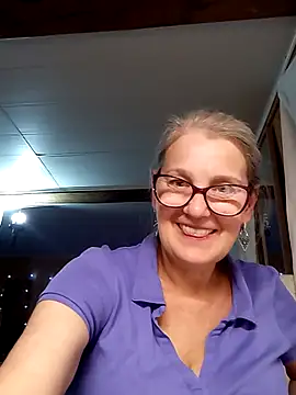 irinamaux online show from October 11, 5:22 pm