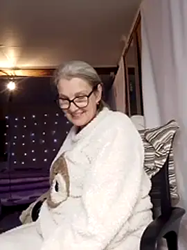 irinamaux online show from November 2, 6:21 pm