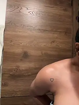 Snapshot of Brunettexio chatting on February 9, 2:49 am Brunettexio online show from February 9, 2:49 am