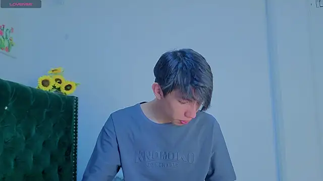 Levii Ackermann online show from April 11, 4:22 pm